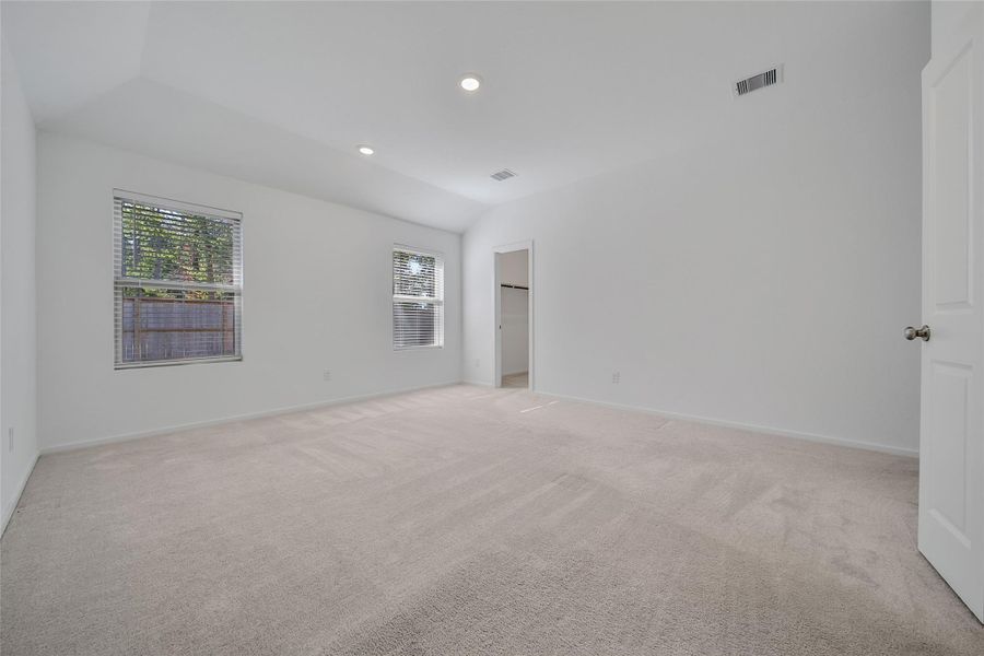 Spacious, unfurnished interior of a new home in The Highlands: Richmond Collections, Porter (Image 27).