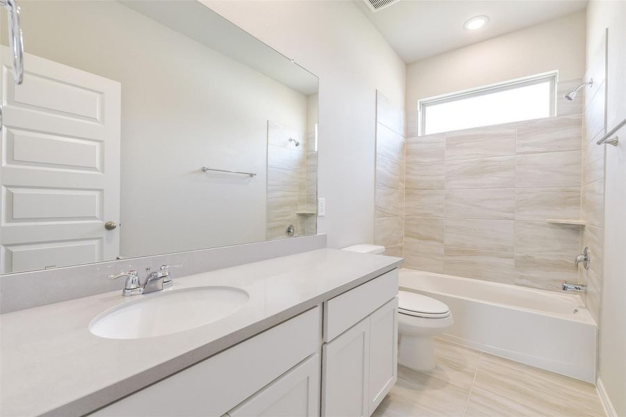 Furnished interior view inside a new home in Stone Creek Ranch, Hockley (Image 6). Furnished interior view inside a new home in Stone Creek Ranch, Hockley (Image 6).