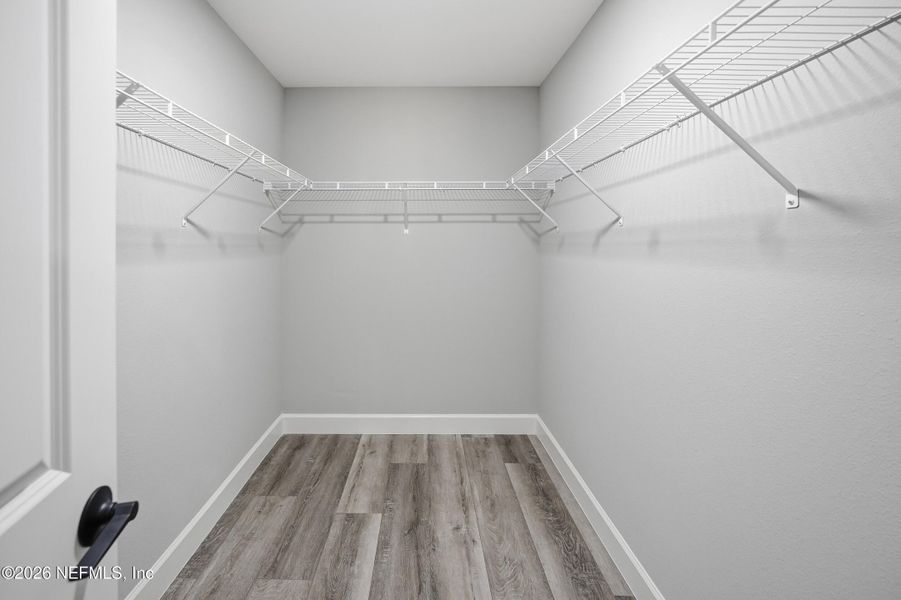 Spacious, unfurnished interior of a new home in , Jacksonville (Image 21).