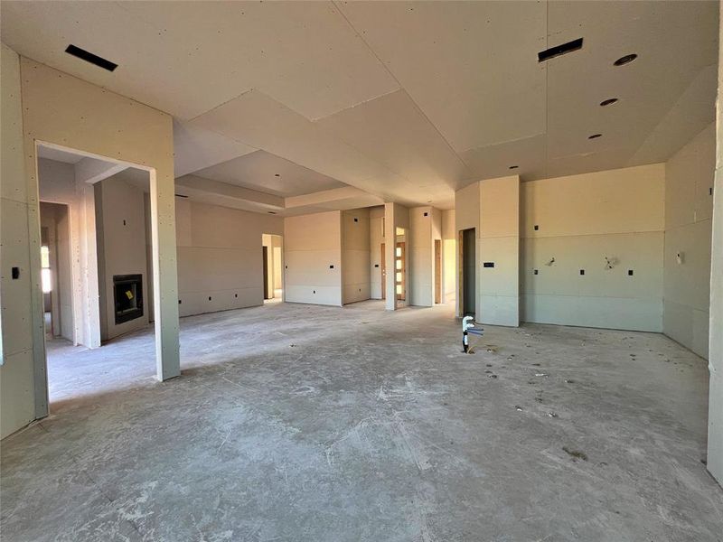 Spacious, unfurnished interior of a new home in , Abilene (Image 9).