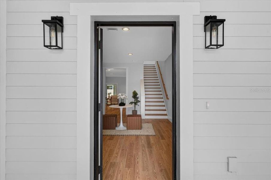 Exterior details and patio area of a home in , Tampa (Image 3).