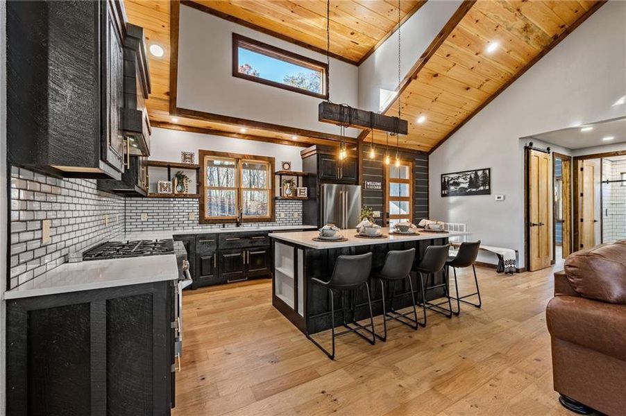 Community amenities in , McCaysville (Image 34).