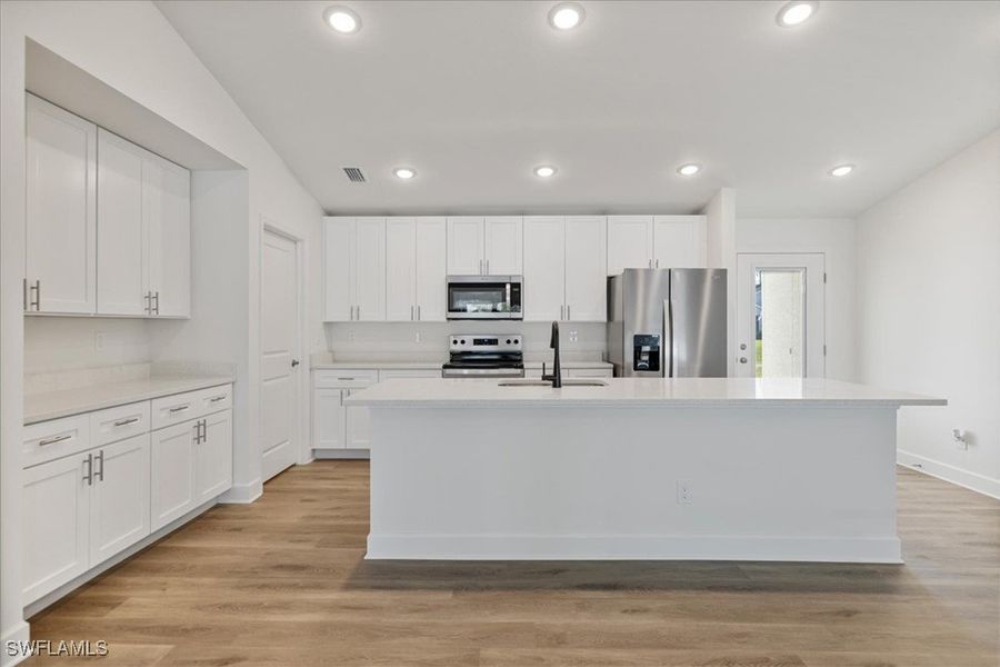 Furnished interior view inside a new home in Cape Coral, Cape Coral (Image 6).