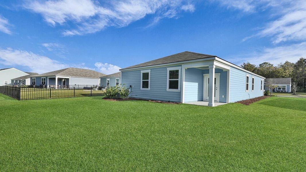 Exterior details and patio area of a home in The Oaks at Center Station, Hollywood (Image 21).