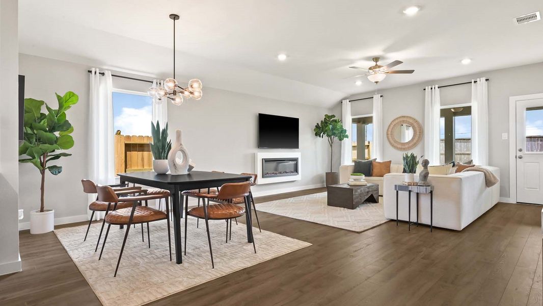 Furnished interior view inside a new home in Evergreen, Rosenberg (Image 11). Furnished interior view inside a new home in Evergreen, Rosenberg (Image 11).