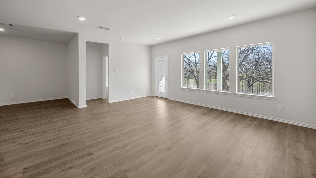 Spacious, unfurnished interior of a new home in Crane Crossing, Crandall (Image 18).