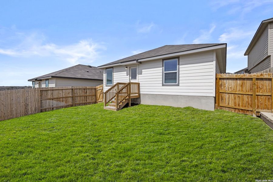 Exterior details and patio area of a home in Stonehill, San Antonio (Image 3).