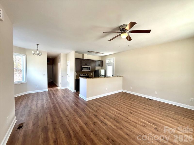 Spacious, unfurnished interior of a new home in , Concord (Image 9).