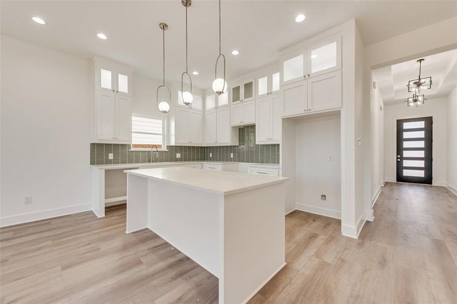 Furnished interior view inside a new home in , Dallas (Image 9).