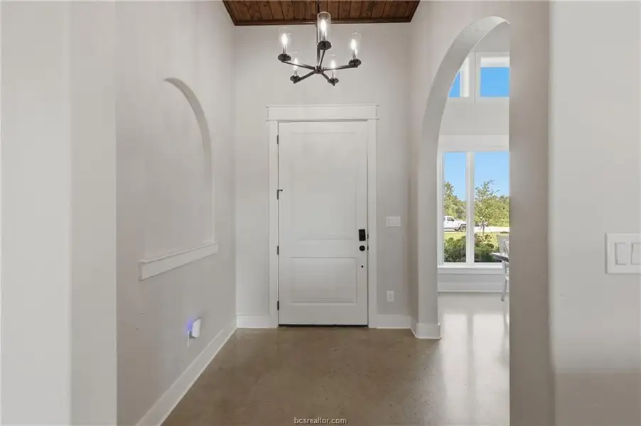 Spacious, unfurnished interior of a new home in , Bryan (Image 24).