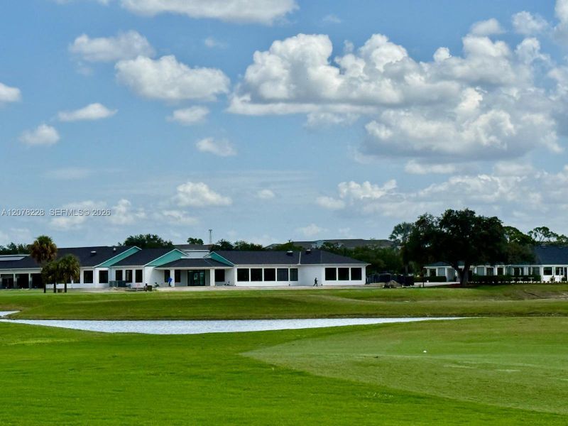Community amenities in , Lehigh Acres (Image 47).