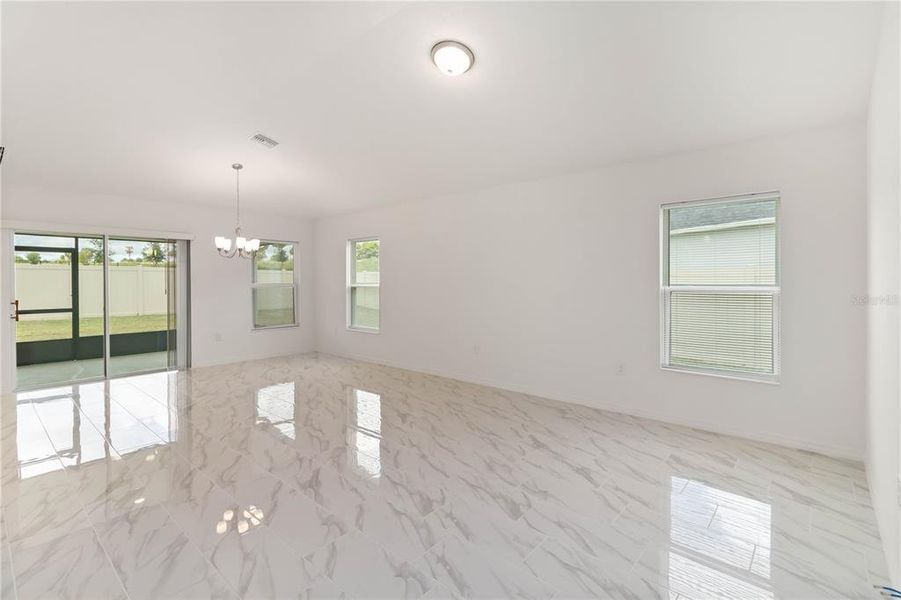Spacious, unfurnished interior of a new home in , Davenport (Image 21).