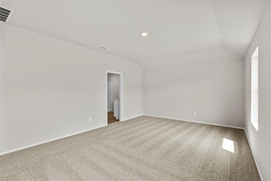 Spacious, unfurnished interior of a new home in , Fort Worth (Image 18). Spacious, unfurnished interior of a new home in , Fort Worth (Image 18).