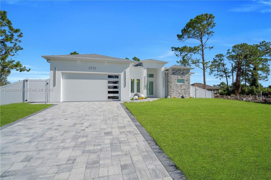 Image 40 of a home in .