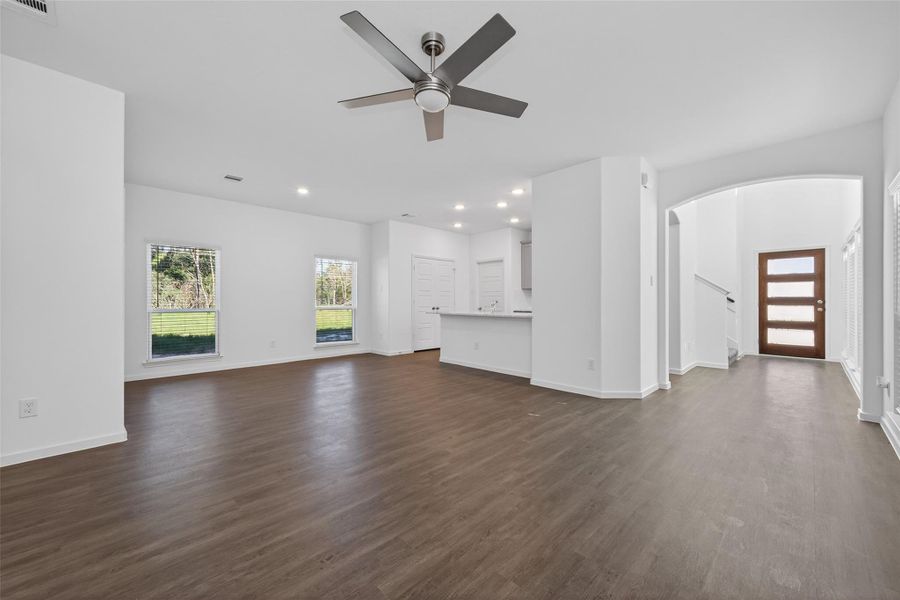 Spacious, unfurnished interior of a new home in Enclave at Willis, Willis (Image 29).