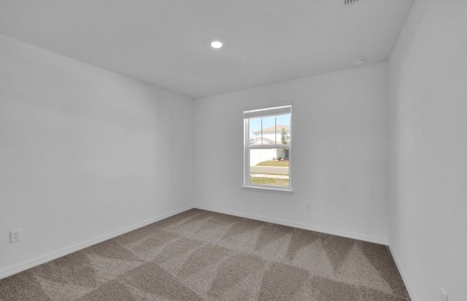 Spacious, unfurnished interior of a new home in Wells Landing, Jacksonville (Image 17).