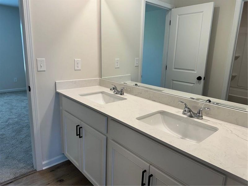 Furnished interior view inside a new home in Beckett Ranch, Auburn (Image 8).