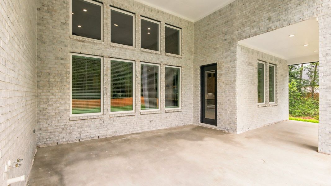 Representative exterior details of a home built from the Amalfi by D.R. Horton in Butlers Bend Estates, Pinehurst (Image 27).