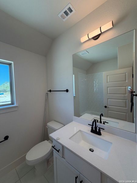 Furnished interior view inside a new home in Ladera - 50s, San Antonio (Image 9).