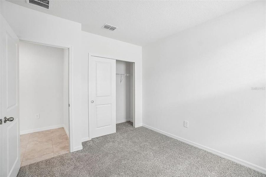 Spacious, unfurnished interior of a new home in Hamilton Bluff - Classic Series, Lake Hamilton (Image 23).