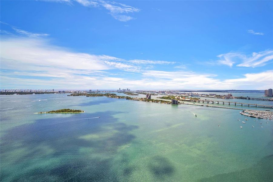 Natural landscape and outdoor views near Aria Reserve in Miami (Image 58). Natural landscape and outdoor views near Aria Reserve in Miami (Image 58).