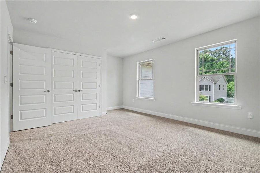Spacious, unfurnished interior of a new home in Magnolia Villas, Cornelia (Image 36).