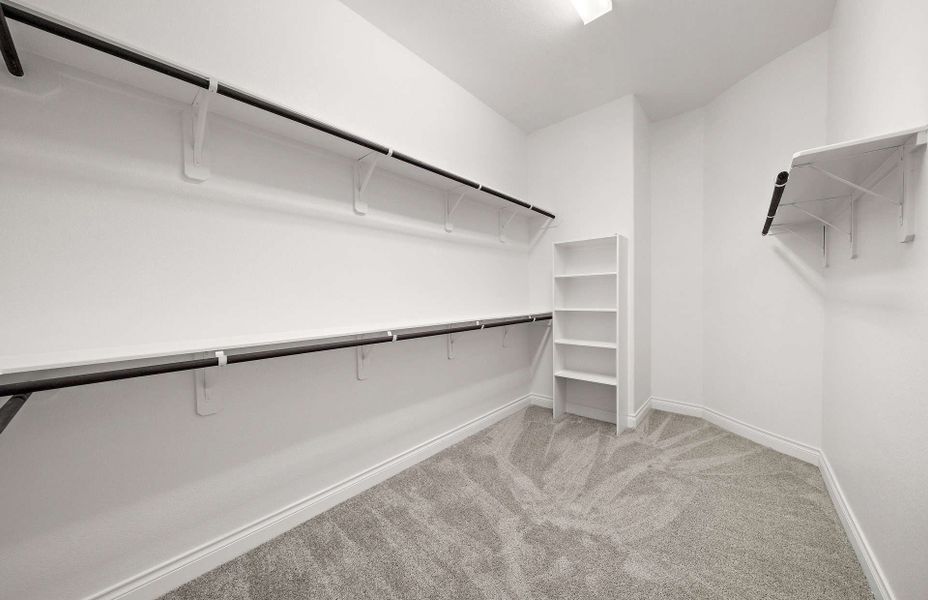 Representative unfurnished interior of a home built from the 3070 by Ravenna Homes in The Highlands 55′, Porter (Image 32).