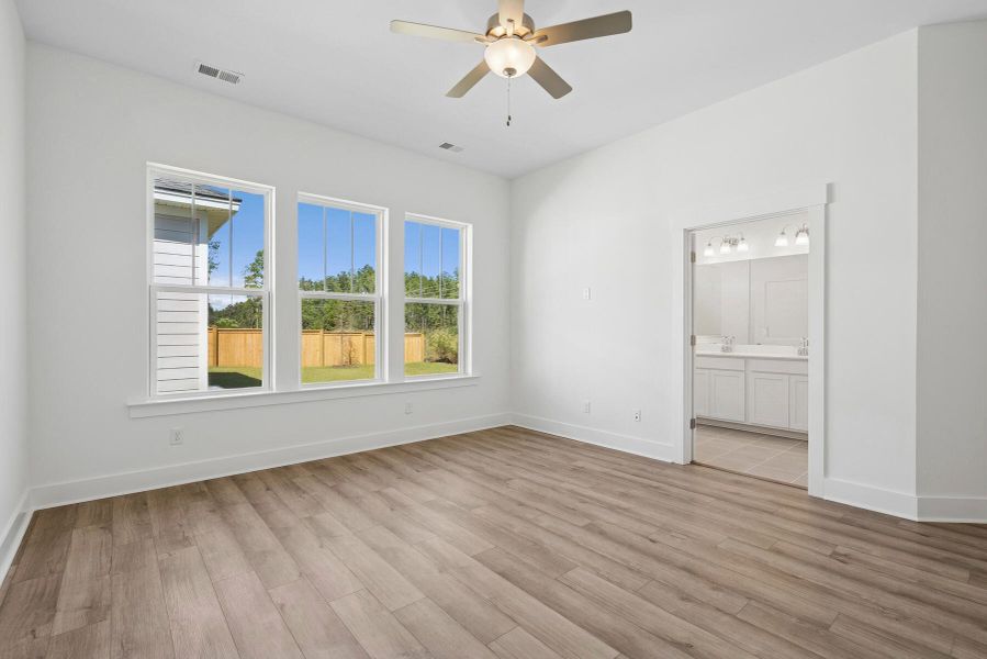 Spacious, unfurnished interior of a new home in Nexton – Midtown – The Garden Collection, Summerville (Image 22). Spacious, unfurnished interior of a new home in Nexton – Midtown – The Garden Collection, Summerville (Image 22).