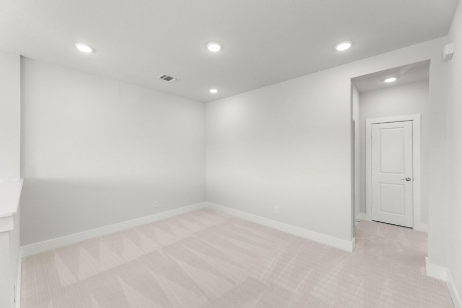 Spacious, unfurnished interior of a new home in Terrace Collection at Harvest, Argyle (Image 20).