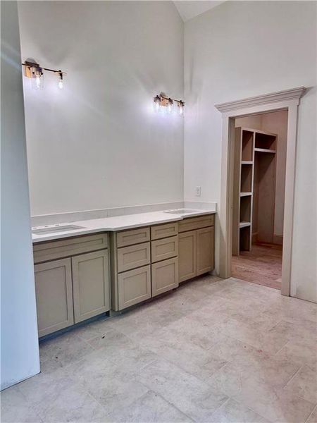 Image 39 of a home in .