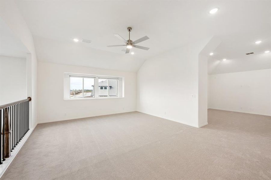 Spacious, unfurnished interior of a new home in Wildflower Ranch 60-65, Fort Worth (Image 22).