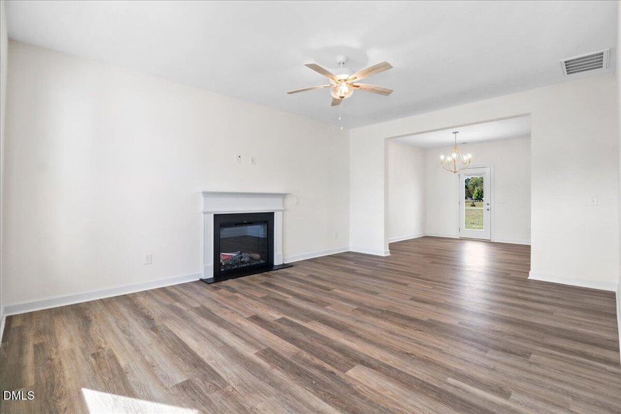 07-101 Hudson Vlg Dr-7