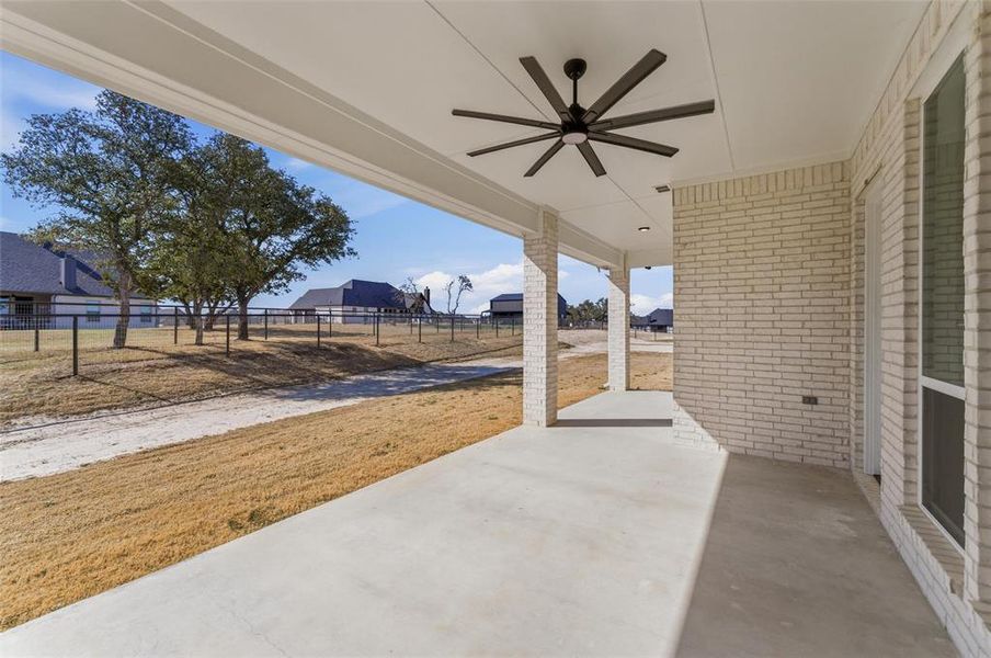 Exterior details and patio area of a home in , Azle (Image 17).