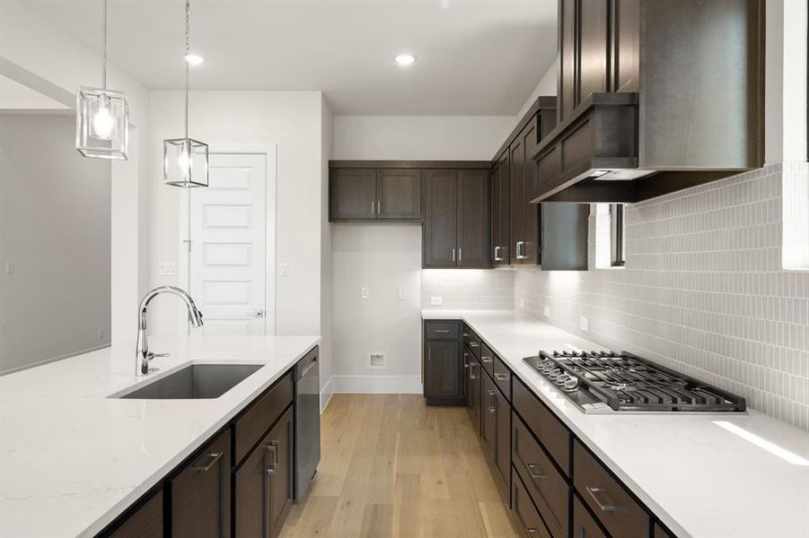317 Fireblade- Kitchen-4