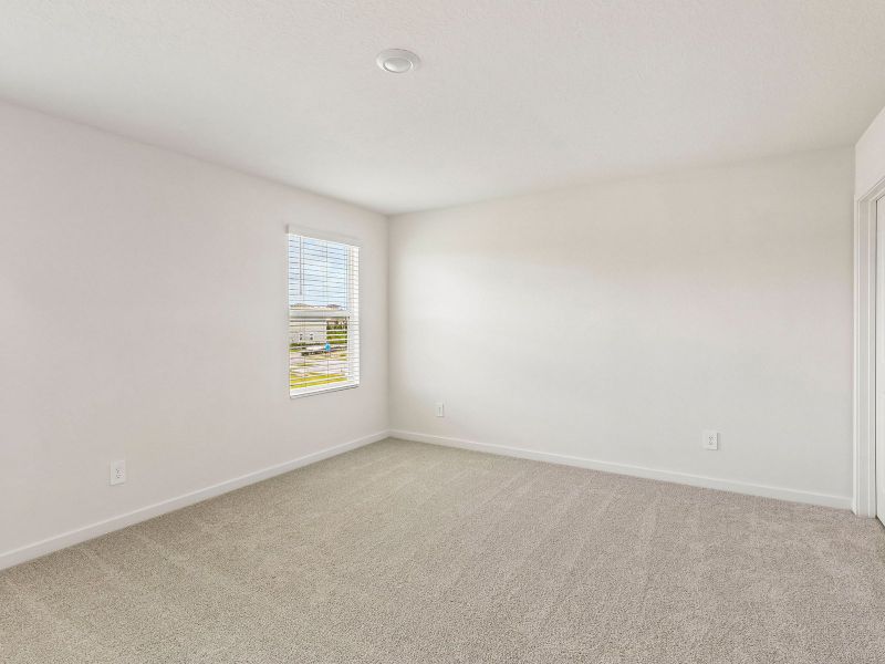 Spacious, unfurnished interior of a new home in Parkside at Shearwater, St. Augustine (Image 10).