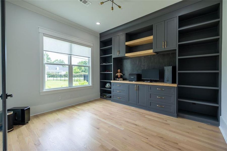 Image 32 of a home in .