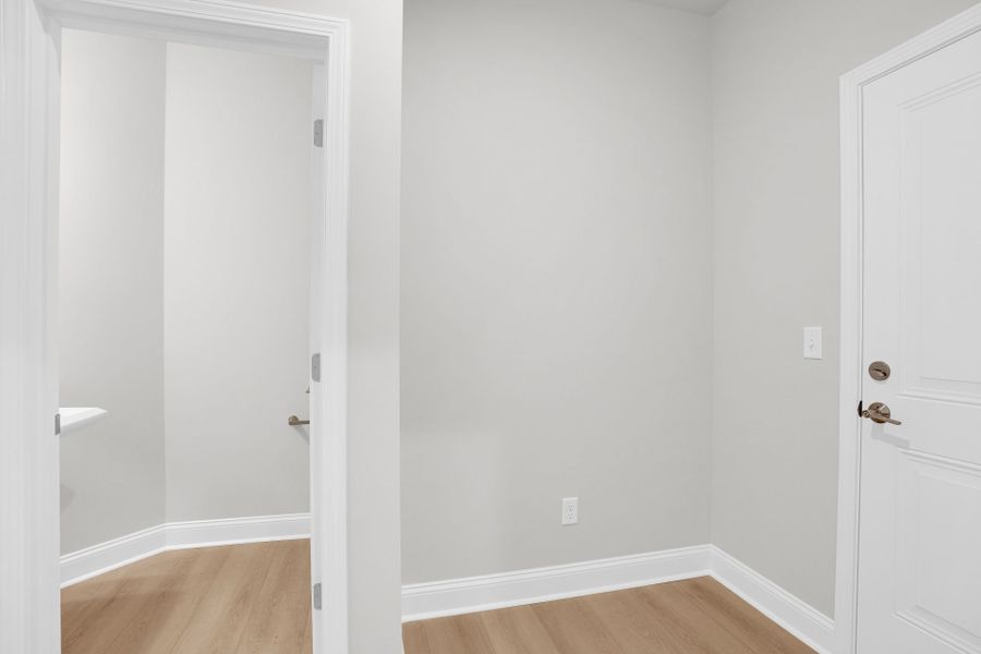 Spacious, unfurnished interior of a new home in Carriage Estates, Lexington (Image 50).