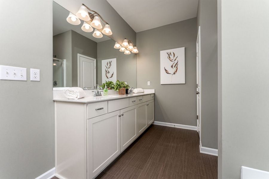 Furnished interior view inside a new home in Cantigny Park, Clarksville (Image 11).