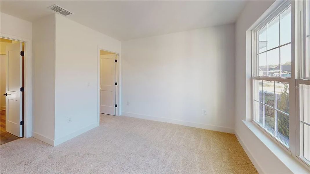 Spacious, unfurnished interior of a new home in Briarwood, Alachua (Image 24).