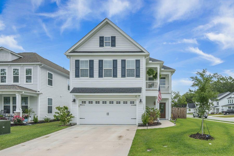 Front exterior of a new home in Cordgrass Landing, Johns Island, SC, highlighting curb appeal (Image 19).