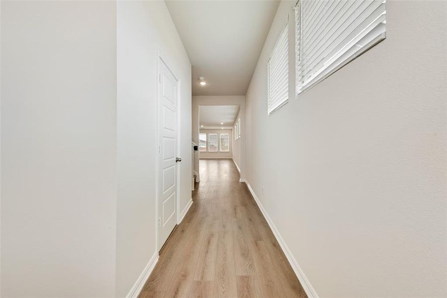Spacious, unfurnished interior of a new home in Walden Pond, Forney (Image 29).