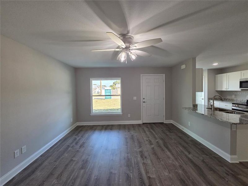 Spacious, unfurnished interior of a new home in , Lake Wales (Image 19).