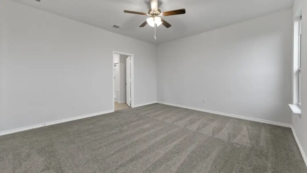 Spacious, unfurnished interior of a new home in Elevon, Lavon (Image 22).