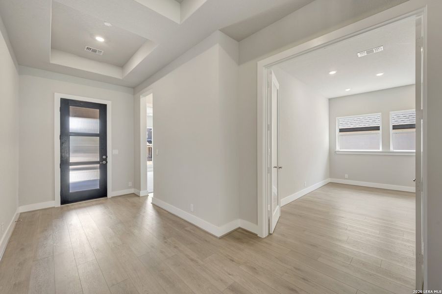 Spacious, unfurnished interior of a new home in Windsong - Legacy Series, Boerne (Image 41). Spacious, unfurnished interior of a new home in Windsong - Legacy Series, Boerne (Image 41).