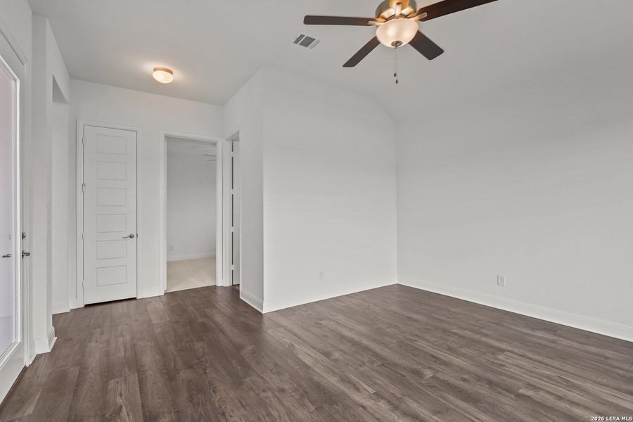 Spacious, unfurnished interior of a new home in Homestead, Schertz (Image 30). Spacious, unfurnished interior of a new home in Homestead, Schertz (Image 30).
