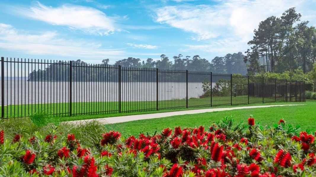 Community amenities in Bridges on Lake Houston Villas, Houston (Image 6).