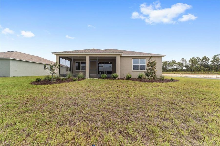Exterior details and patio area of a home in , Ocala (Image 19).