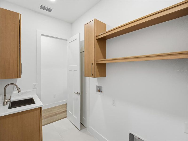 Image 79 of a home in .