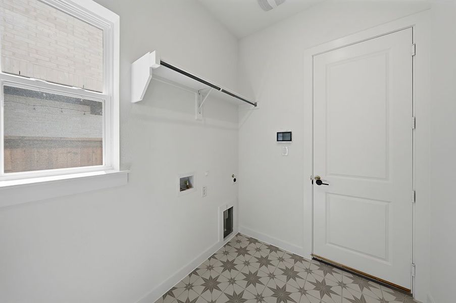Spacious, unfurnished interior of a new home in Light Farms Brenham - 40' Lots, Celina (Image 29).