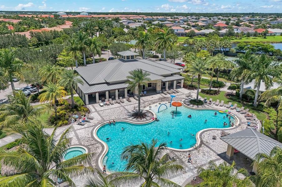 Community amenities in , Naples (Image 34). Community amenities in , Naples (Image 34).